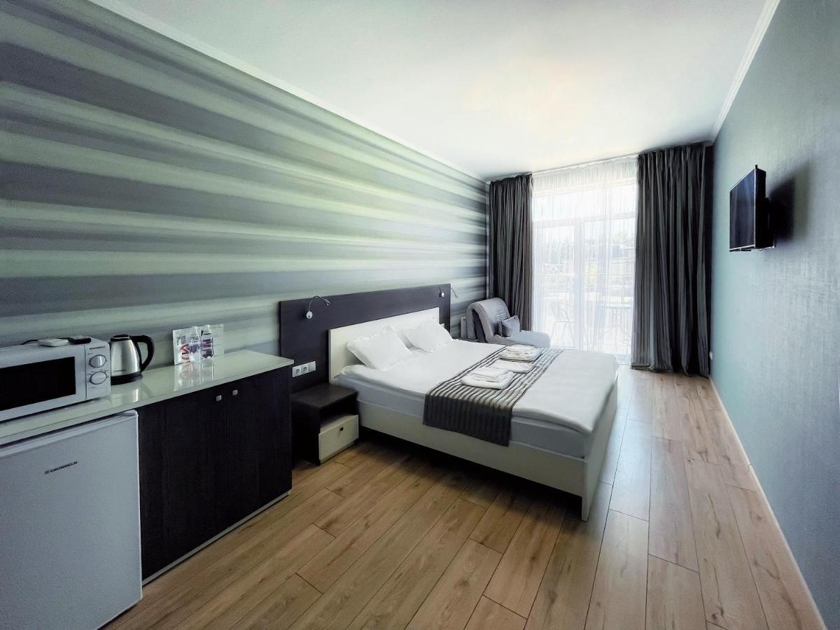 Sealine Apart-Hotel Odesa Exterior photo